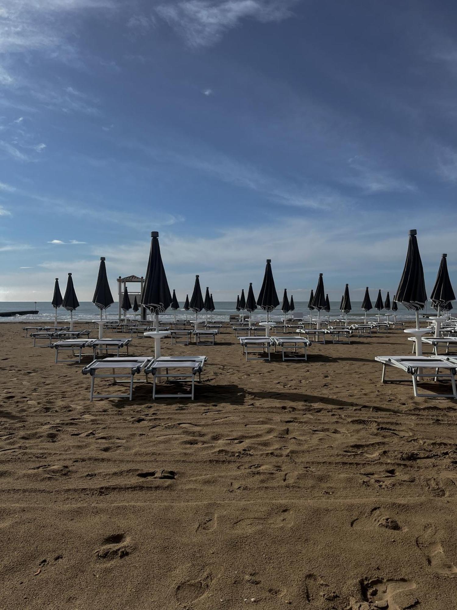 Apartment Luma With Pool Lido di Jesolo Dış mekan fotoğraf
